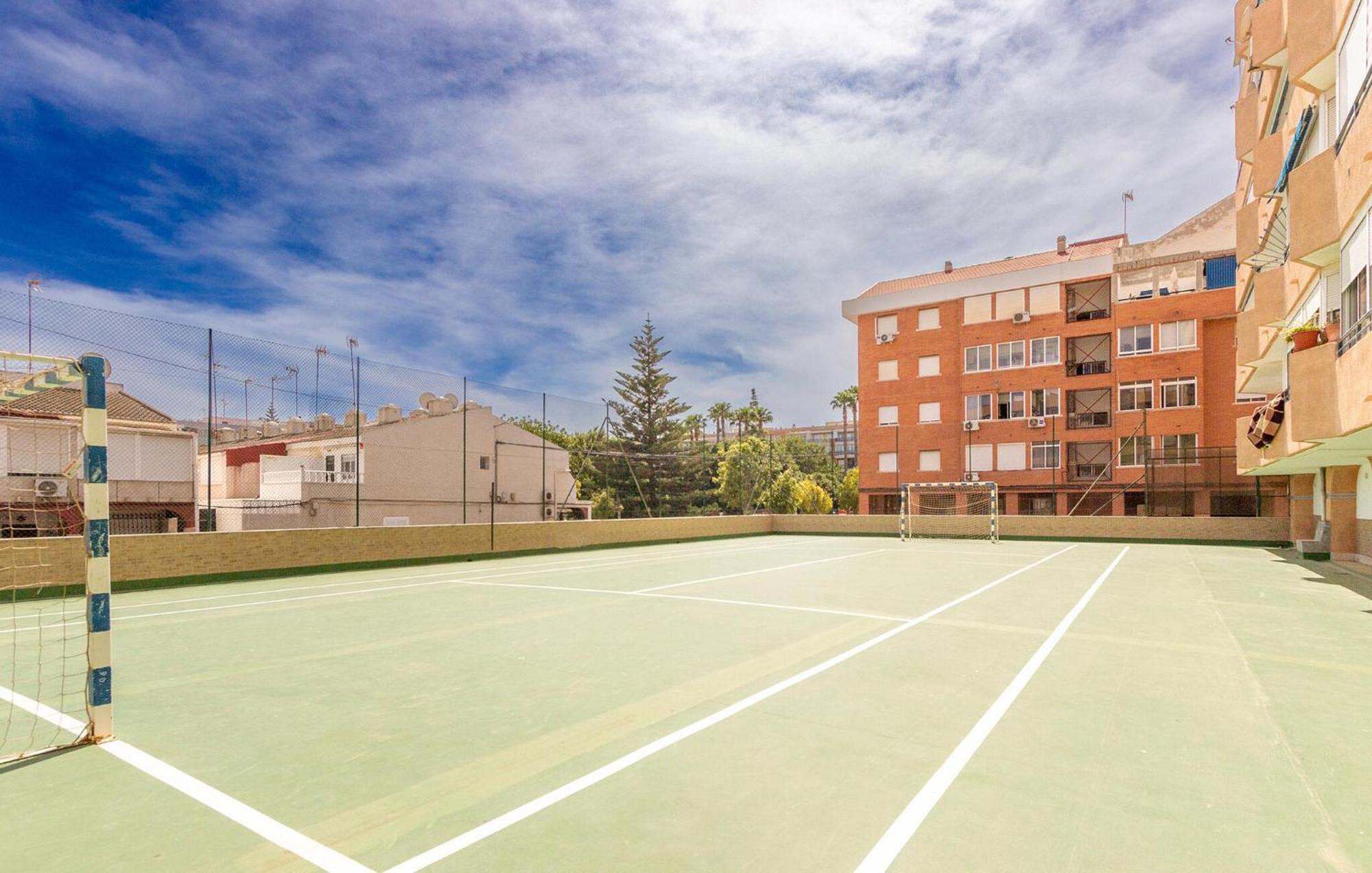 Nice Apartment In Torrevieja With Kitchen Eksteriør billede
