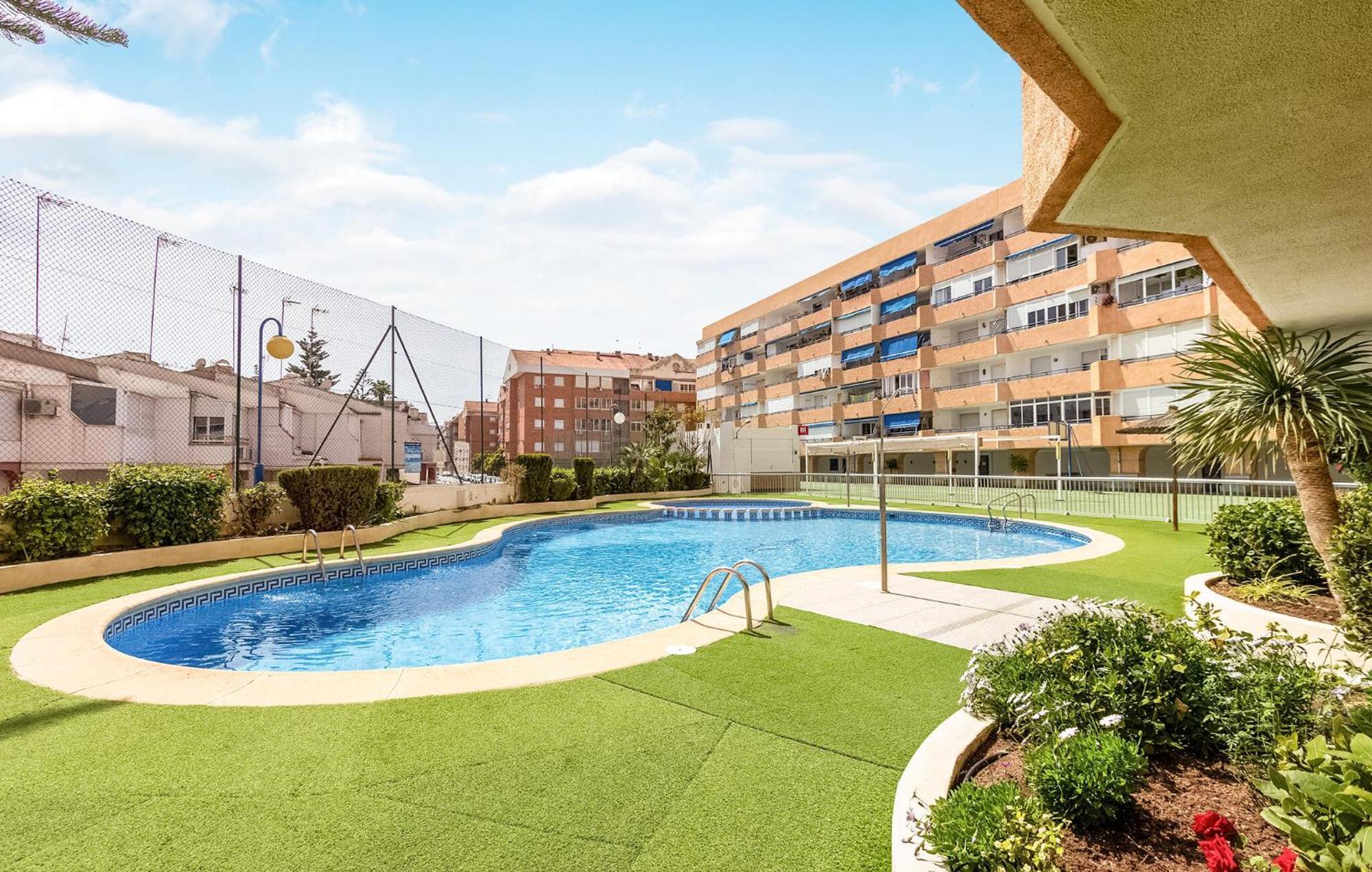 Nice Apartment In Torrevieja With Kitchen Eksteriør billede