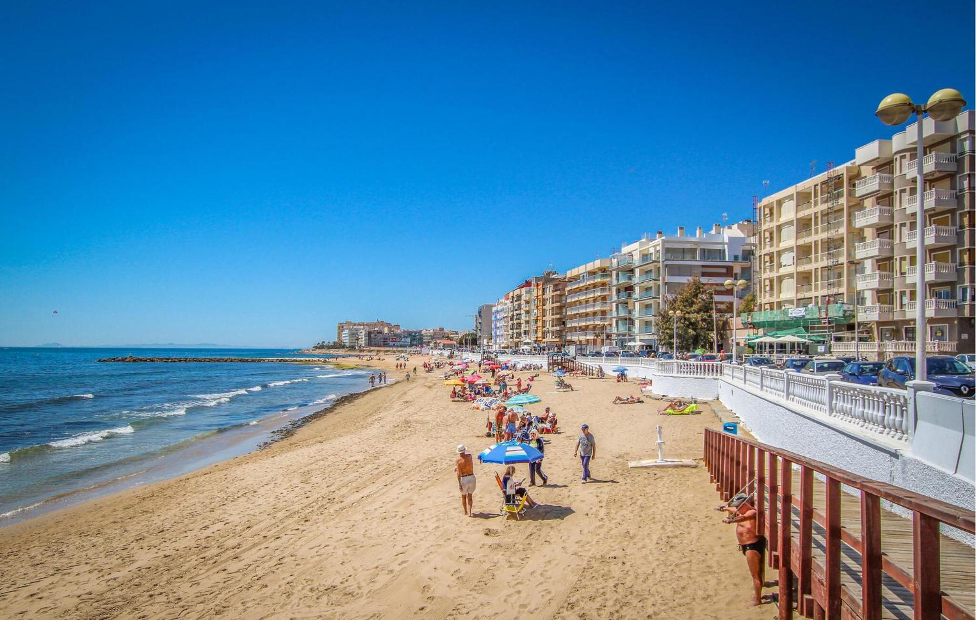 Nice Apartment In Torrevieja With Kitchen Eksteriør billede