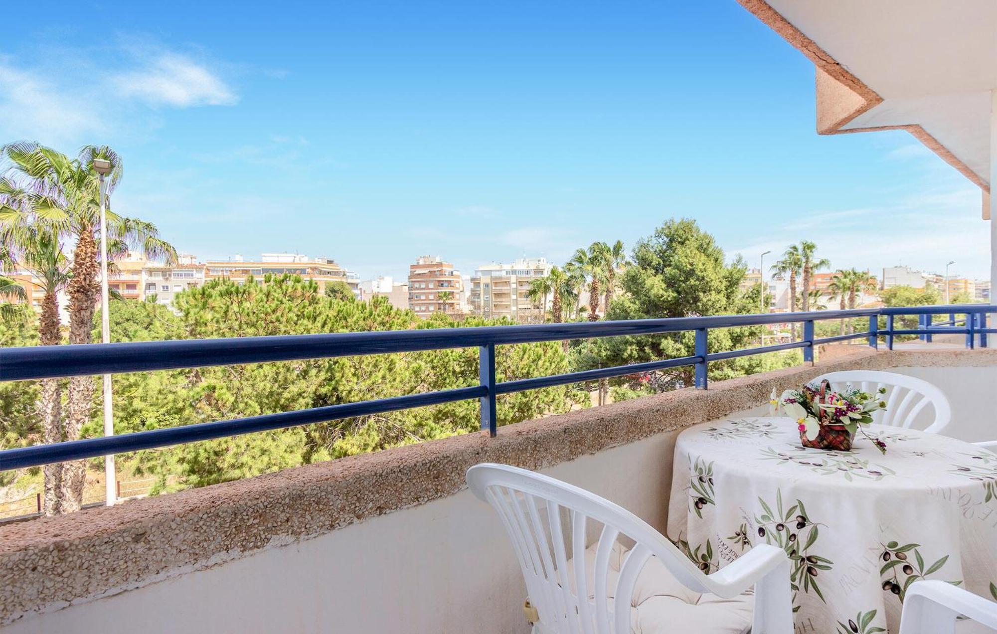 Nice Apartment In Torrevieja With Kitchen Eksteriør billede